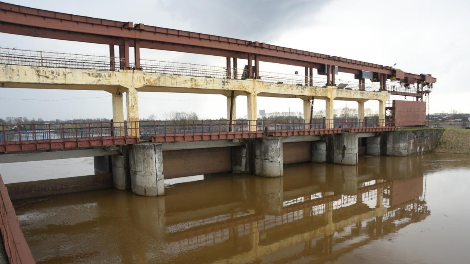 Выделены средства на следующие этапы ремонта водоподачи из Кубенского озера