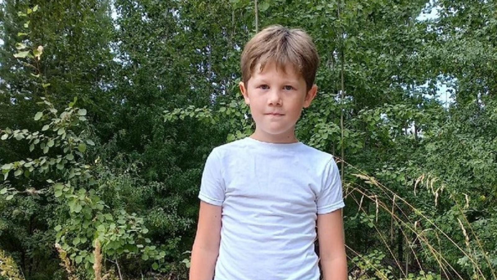 8-летний мальчик спас тонувшего школьника