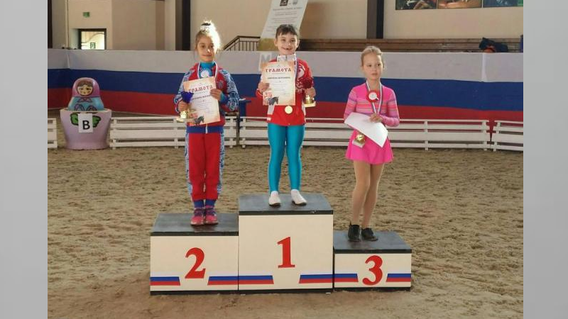 Череповецкие спортсмены завоевали три медали на Кубке России по вольтижировке 