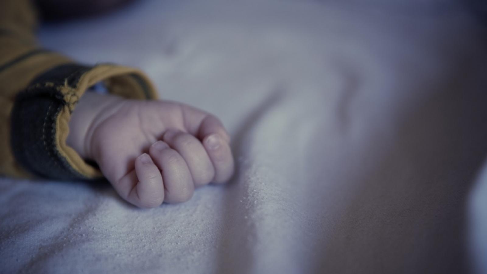  Жительница Кадуйского района во сне случайно задушила своего ребенка