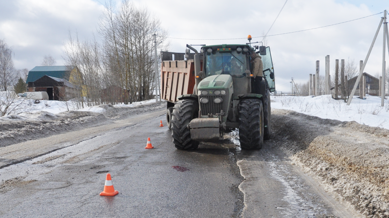 В Вологодском районе трактор сбил пожилую женщину  