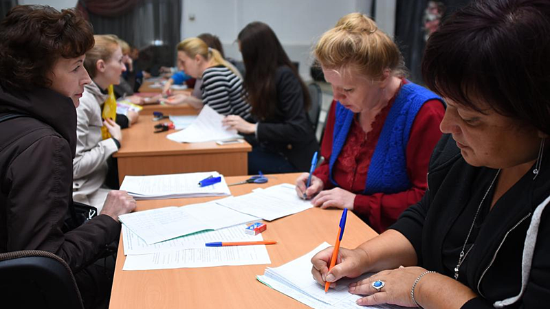 В Вологде начали выдавать на руки сертификаты на допобразование