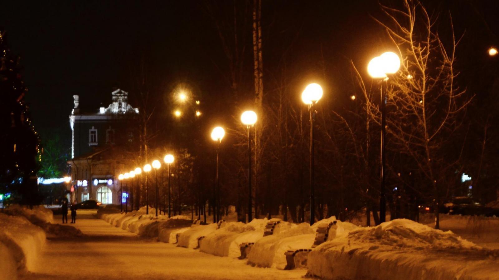 Новое освещение установили на проспекте Победы в Вологде