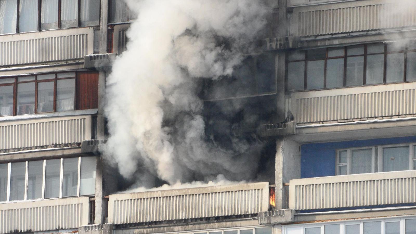 Череповчанин устроил пожар в трехкомнатной квартире