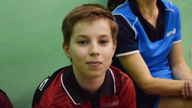 Михаил Молоков вошёл в десятку сильнейших на всероссийских соревнованиях по настольному теннису 