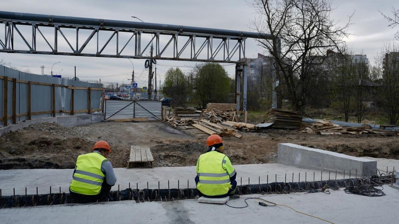 Движение по мосту через Шограш откроют к началу июня