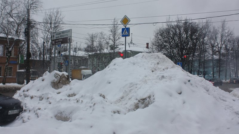 Снегоуборочная техника в Вологде будет работать круглосуточно