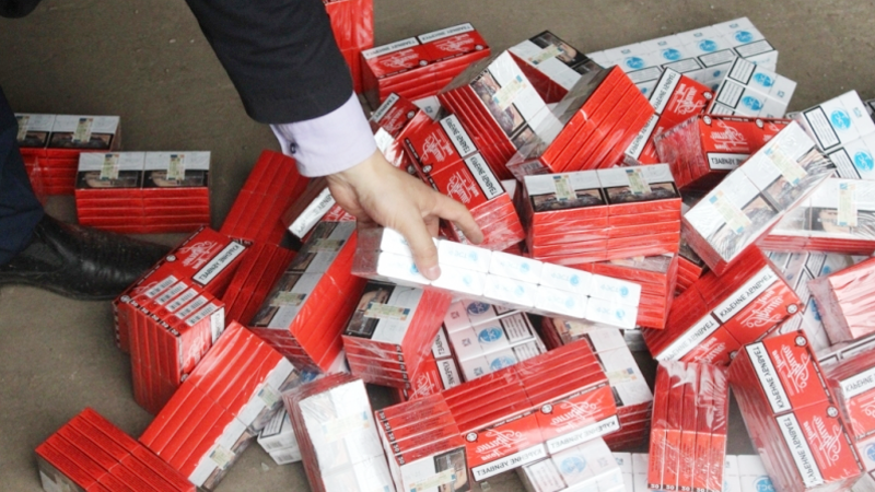Вологодские полицейские изъяли более 13 тысяч пачек контрафактных сигарет