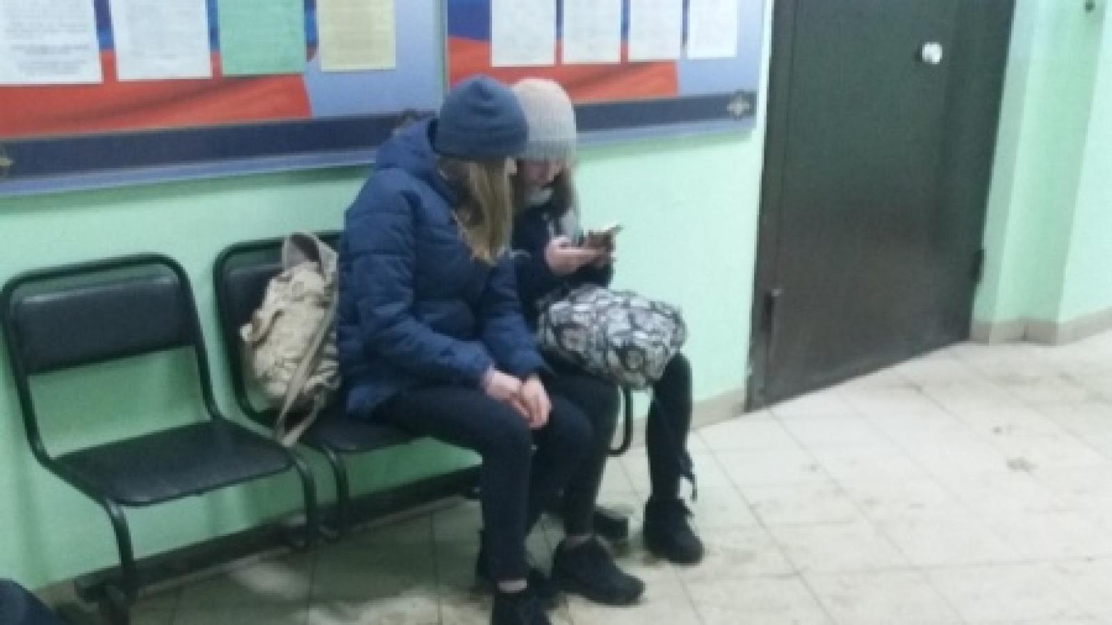 Двух девочек нашли на трассе Череповецкого района