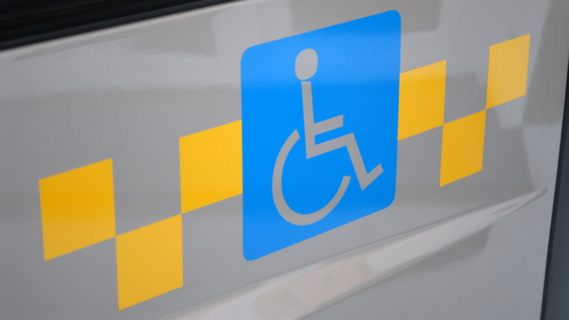 Проверки такси на доступность для инвалидов будут проводить в области
