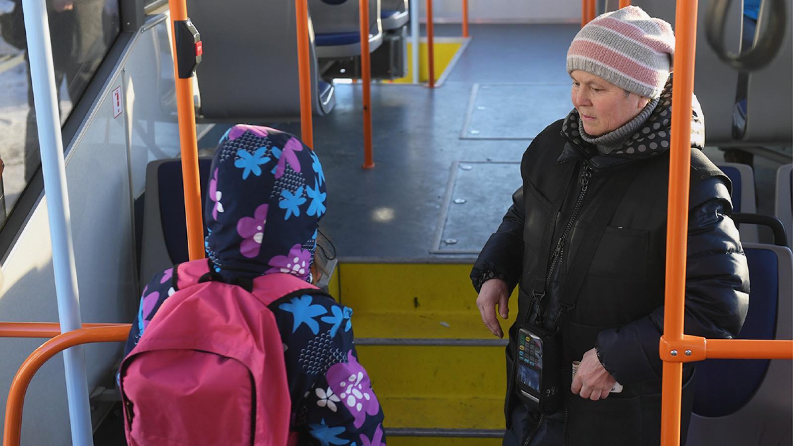 В Череповце детей выгоняют из автобусов