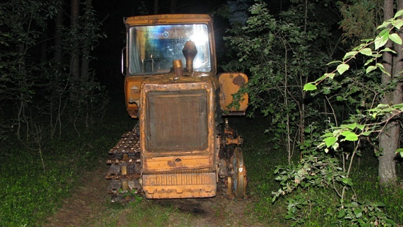 Верховажец похитил гусеницу трактора: теперь ему грозит тюрьма 