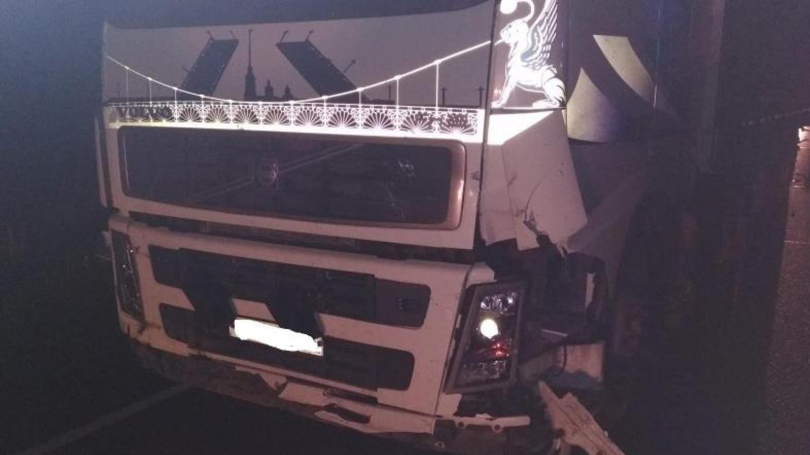 Водитель ВАЗа погиб при столкновении с грузовиком