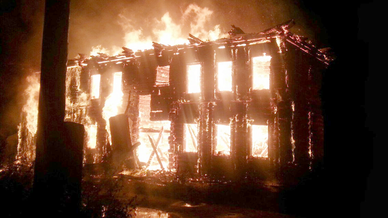 По вине неизвестных полностью сгорело 20 построек в Соколе