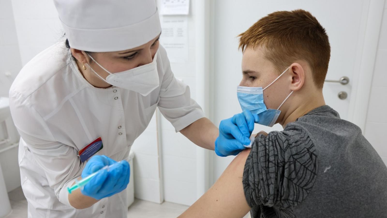 В Вологде детей начали прививать от коронавируса