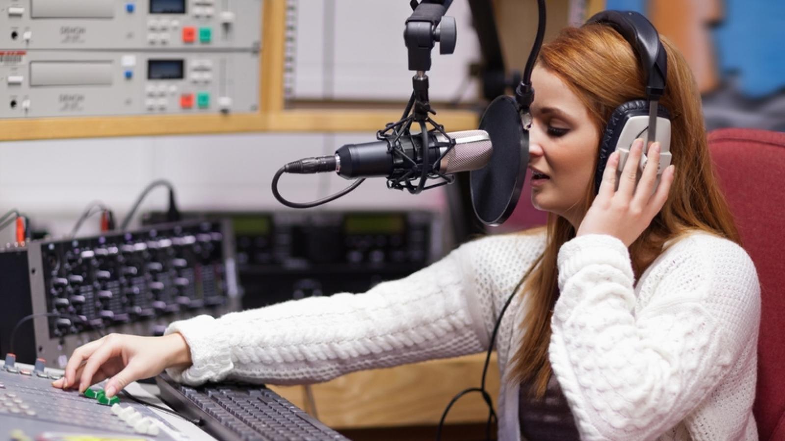 «Жара» — радиостанция для молодёжи
