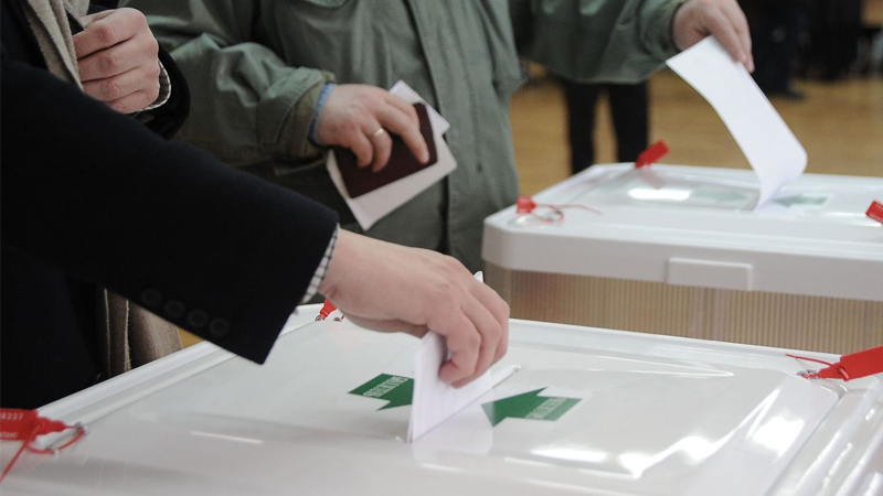В Вологду доставили бюллетени для предварительного голосования