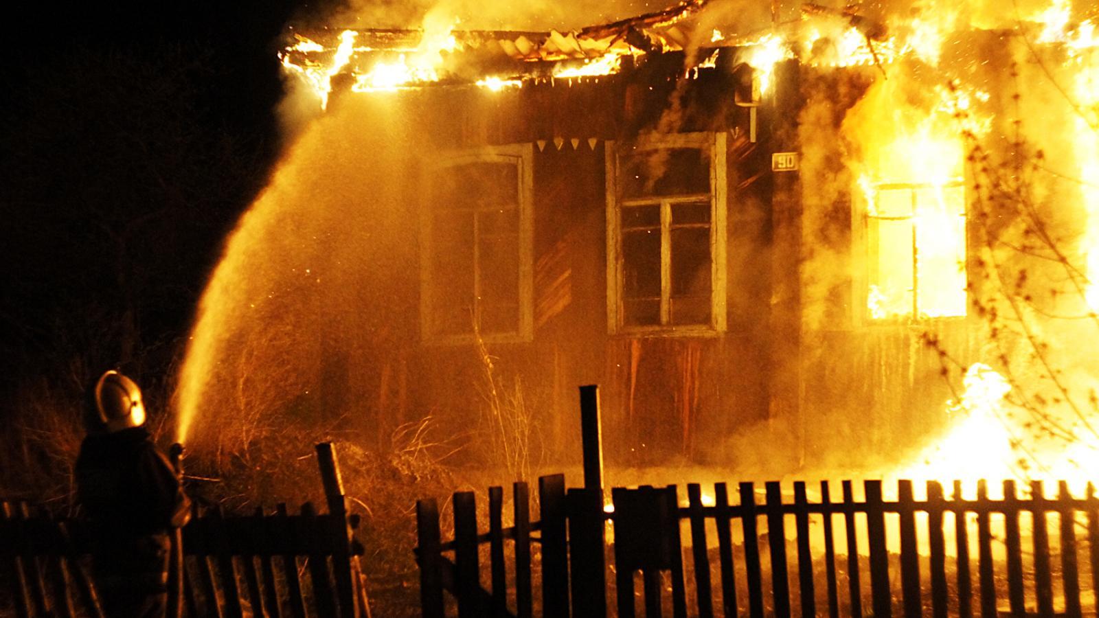 Пьяная вологжанка устроила пожар в доме знакомого