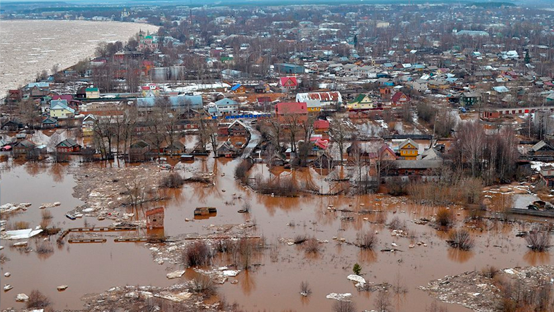 Еще 55 миллионов рублей выделят из федерального бюджета пострадавшим от паводка в Великоустюгском районе 