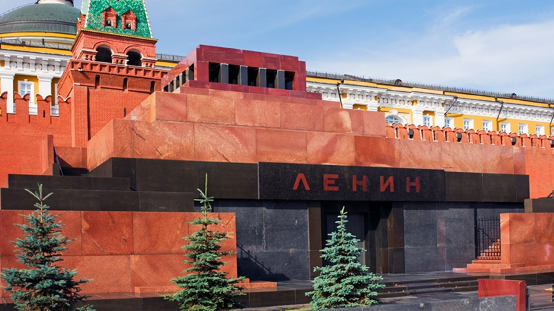 Олег Кувшинников поддержал идею захоронения Ленина