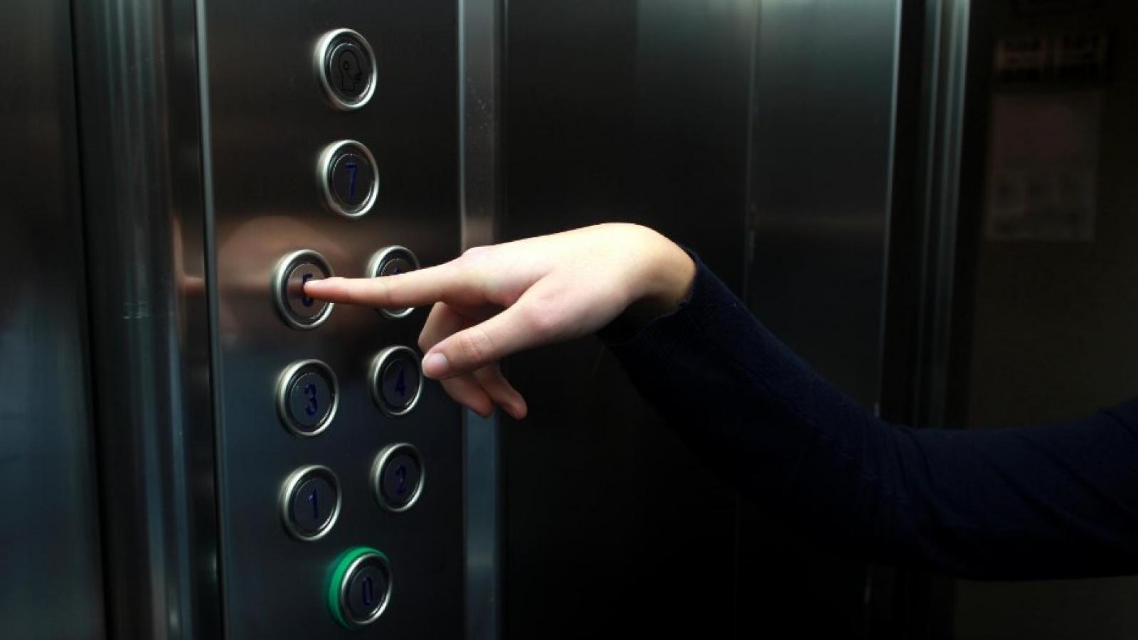 В Череповце массово заменят лифты