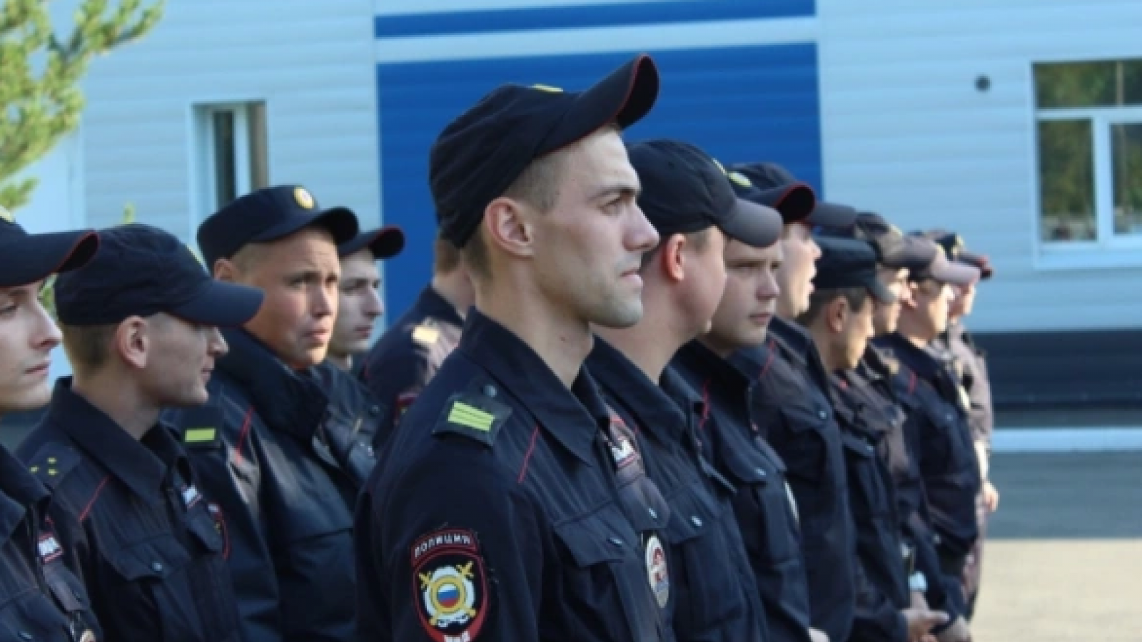 Вологодским полицейским доплатят по 5 тыс. руб.